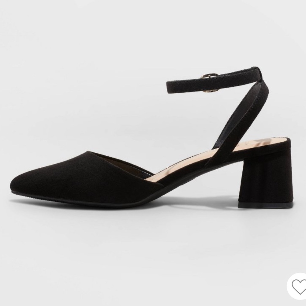 SOLD🖤NIB Black Heels🖤 - Picture 3 of 7